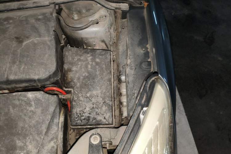 Used Ford Focus 2011 Sedan 1.8L Automatic Fashion Edition Engine Bay Left