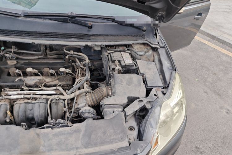 Used Ford Focus 2011 Sedan 1.8L Manual Classic Model Engine Bay Left