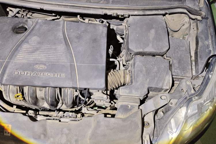 Used Ford Focus 2011 Sedan 1.8L Automatic Fashion Edition Engine Bay Left