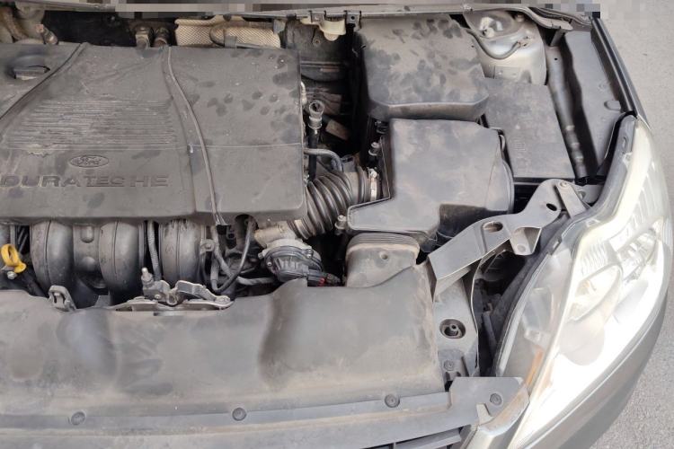 Used Ford Focus 2011 Sedan 1.8L Automatic Fashion Edition Engine Bay Left