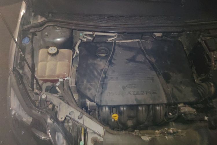 Used Ford Focus 2011 Hatchback 1.8L Automatic Fashion Edition Engine Bay Right