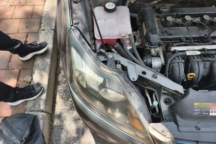 Used Ford Focus 2011 Hatchback 1.8L Manual Classic Model Engine Bay Right