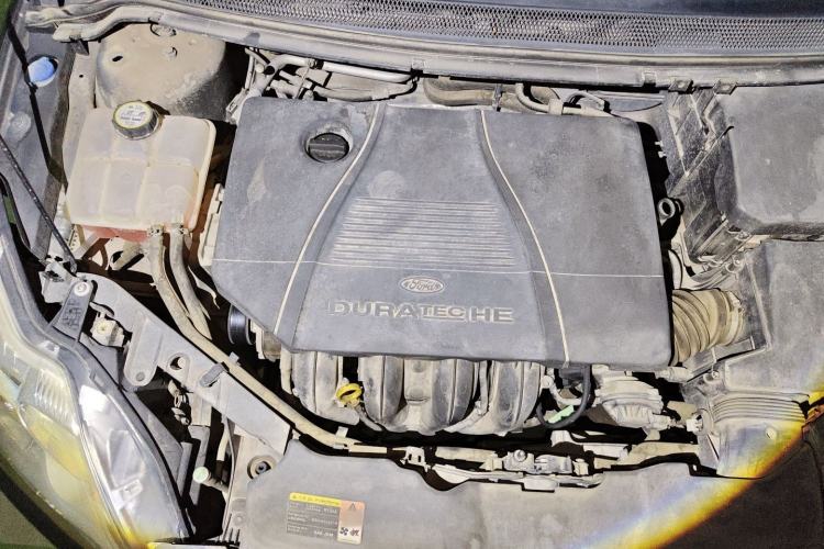 Used Ford Focus 2011 Sedan 1.8L Automatic Fashion Edition Engine Bay Right