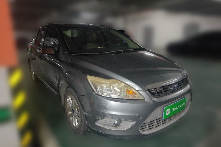 Used Ford Focus 2011 Sedan 1.8L Automatic Fashion Edition Front Right 45 Deg