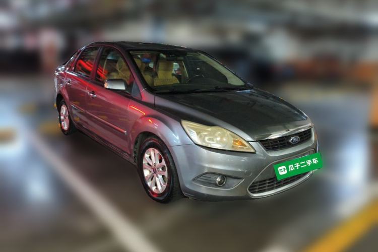 Used Ford Focus 2011 Sedan 1.8L Automatic Fashion Edition Front Right 45 Deg