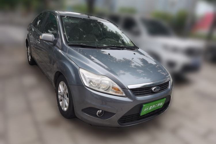 Used Ford Focus 2011 Sedan 1.8L Automatic Fashion Edition Front Right 45 Deg