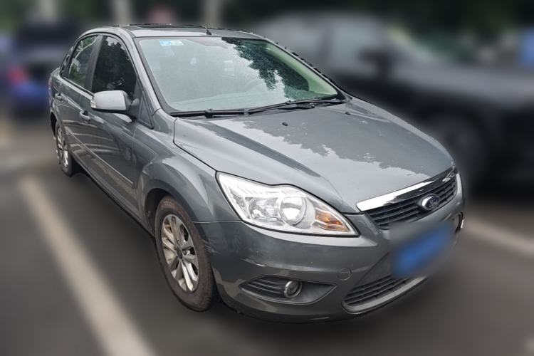 Used Ford Focus 2011 Sedan 1.8L Automatic Fashion Edition Front Right 45 Deg