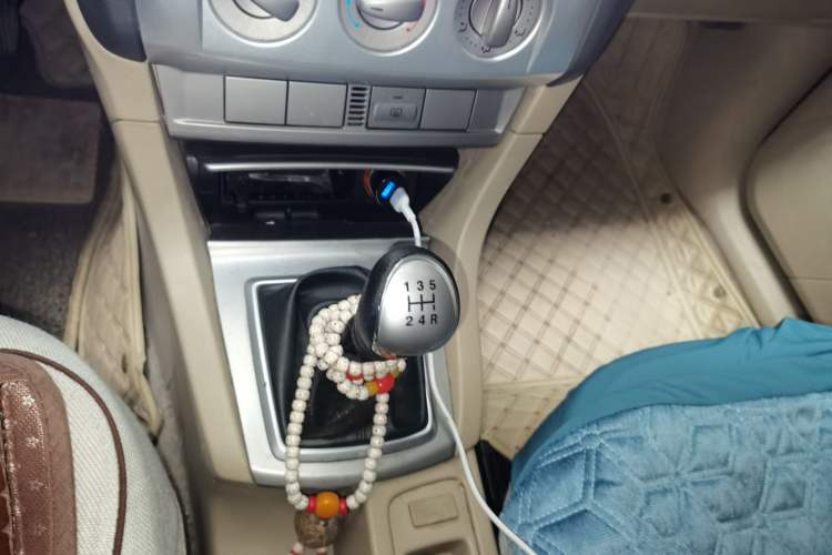 Used Ford Focus 2011 Sedan 1.8L Manual Classic Model Gear Lever