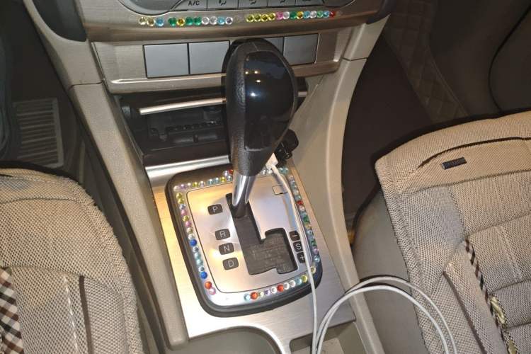 Used Ford Focus 2011 Sedan 1.8L Automatic Luxury Model Gear Lever