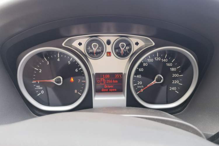 Used Ford Focus 2011 Hatchback 1.8L Automatic Fashion Edition Instrument Cluster