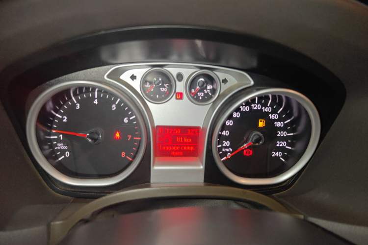 Used Ford Focus 2011 Sedan 1.8L Automatic Fashion Edition Instrument Cluster