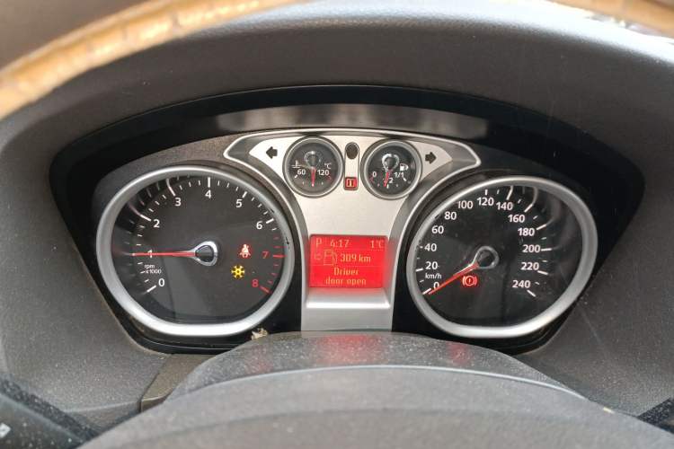 Used Ford Focus 2011 Sedan 1.8L Automatic Fashion Edition Instrument Cluster