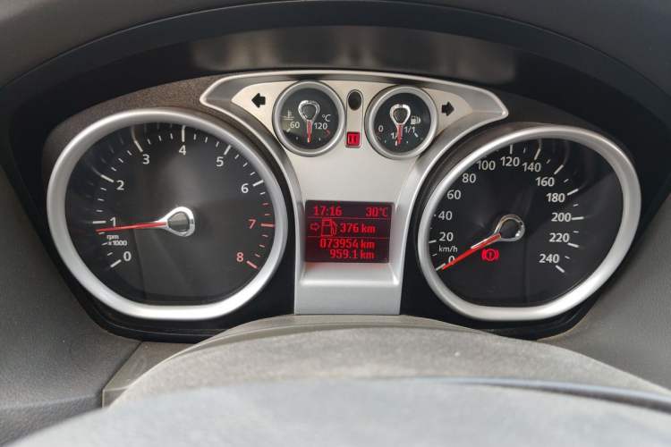 Used Ford Focus 2011 Sedan 1.8L Manual Comfort Model Instrument Cluster