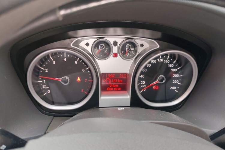 Used Ford Focus 2011 Sedan 1.8L Automatic Fashion Edition Instrument Cluster