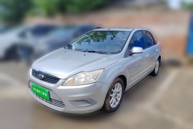 Ojetý Ford Focus 2011 Sedan 1.8L Manual Comfort Model