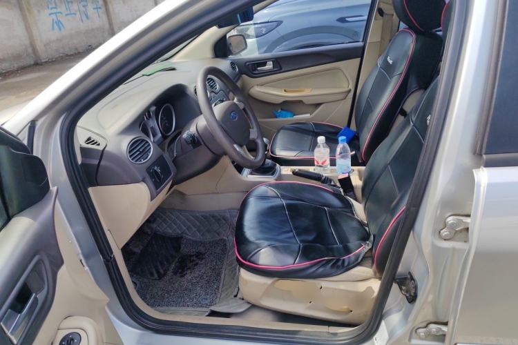 Used Ford Focus 2011 Sedan 1.8L Manual Comfort Model Left Front Seat