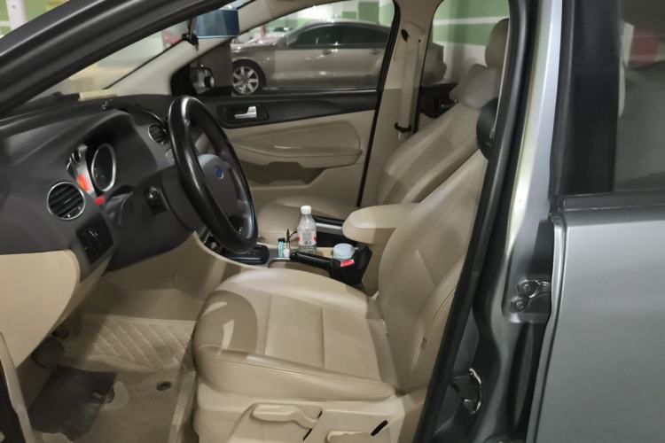 Used Ford Focus 2011 Hatchback 1.8L Automatic Fashion Edition Left Front Seat
