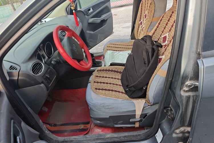 Used Ford Focus 2011 Hatchback 1.8L Manual Classic Model Left Front Seat