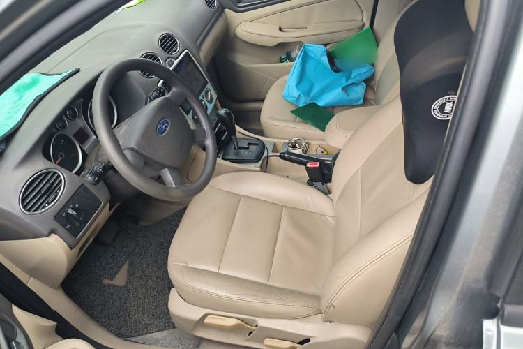Used Ford Focus 2011 Sedan 1.8L Automatic Fashion Edition Left Front Seat