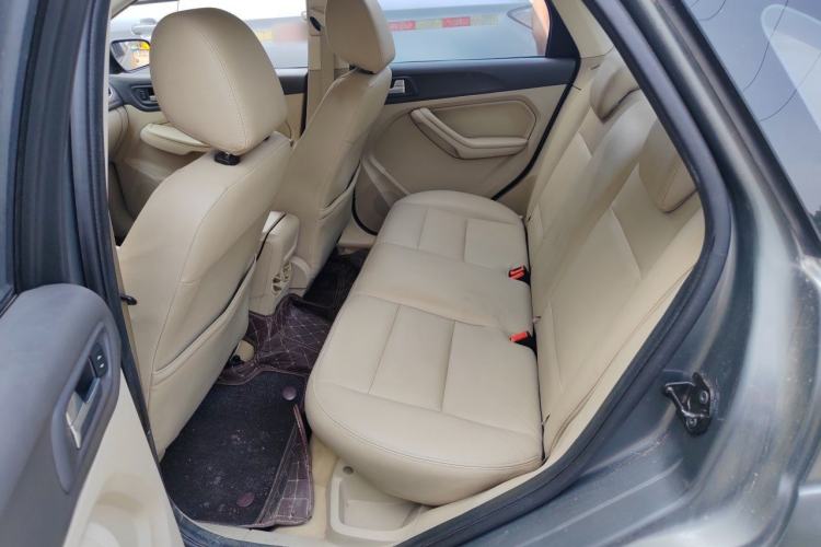 Used Ford Focus 2011 Sedan 1.8L Automatic Fashion Edition Left Rear Seat