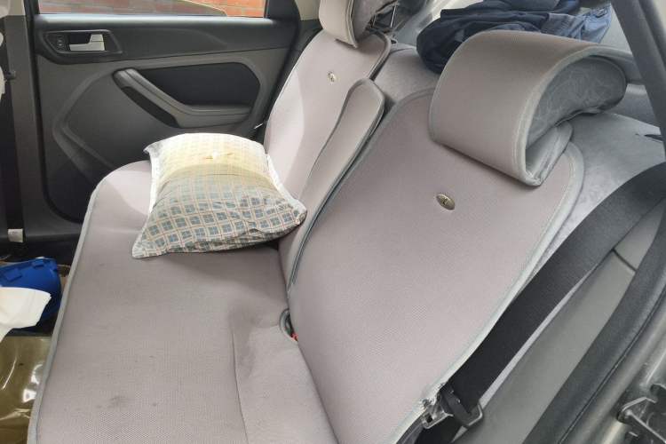 Used Ford Focus 2011 Hatchback 1.8L Manual Classic Model Left Rear Seat