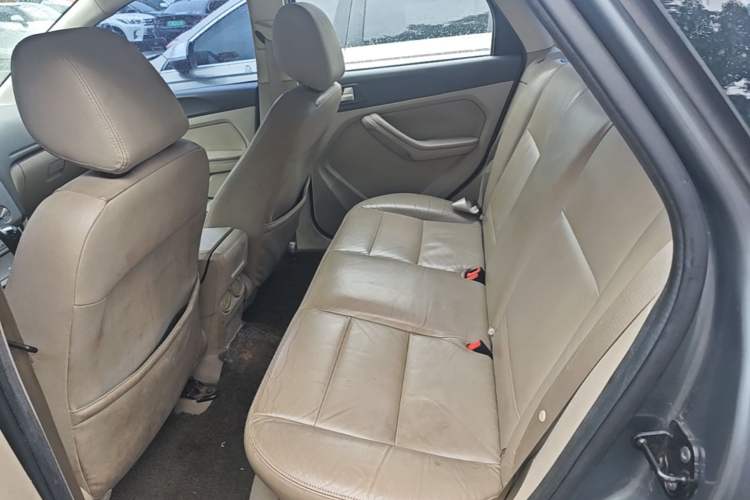 Used Ford Focus 2011 Sedan 1.8L Automatic Fashion Edition Left Rear Seat