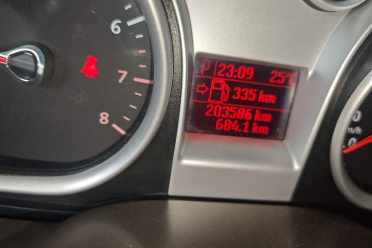 Used Ford Focus 2011 Sedan 1.8L Automatic Fashion Edition Odometer Close Up