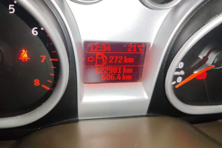Used Ford Focus 2011 Sedan 1.8L Manual Comfort Model Odometer Close Up