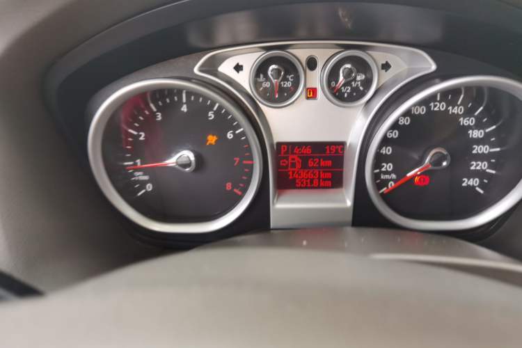 Used Ford Focus 2011 Sedan 1.8L Automatic Fashion Edition Odometer Close Up