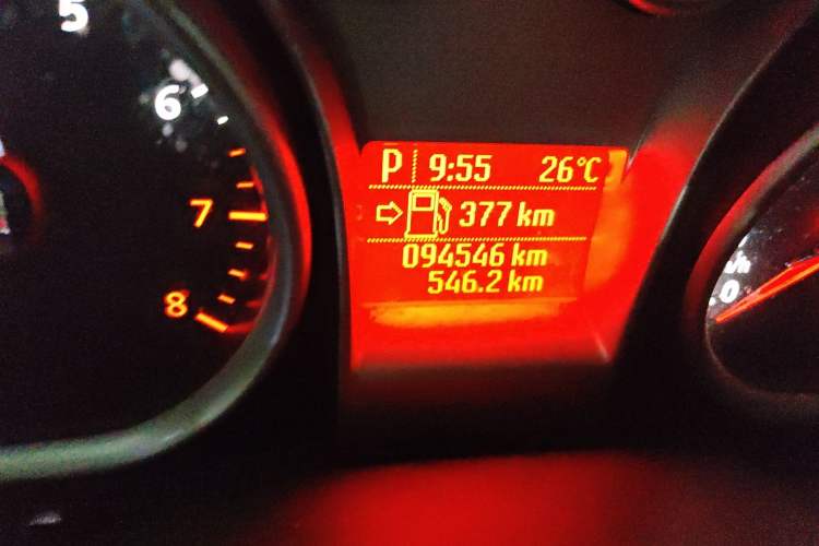 Used Ford Focus 2011 Sedan 1.8L Automatic Fashion Edition Odometer Close Up
