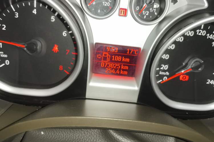 Used Ford Focus 2011 Hatchback 1.8L Automatic Fashion Edition Odometer Close Up