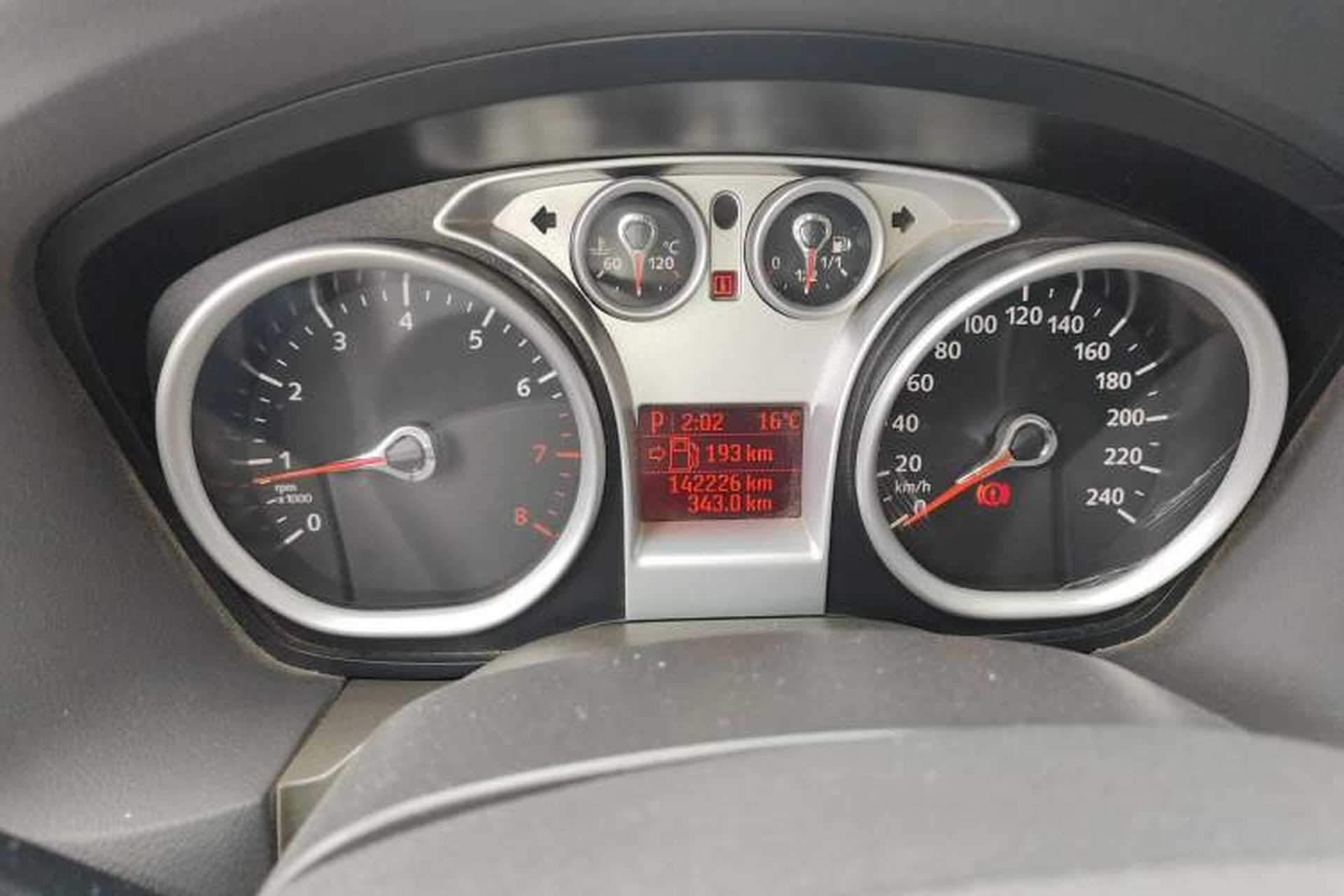 Used Ford Focus 2011 Sedan 1.8L Automatic Fashion Edition Odometer Close Up