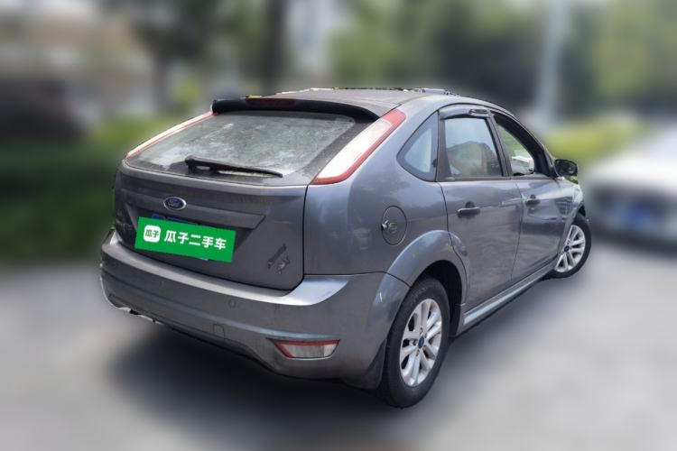 Used Ford Focus 2011 Hatchback 1.8L Automatic Fashion Edition Rear Right 45 Deg