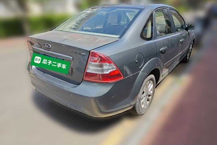 Used Ford Focus 2011 Sedan 1.8L Automatic Fashion Edition Rear Right 45 Deg