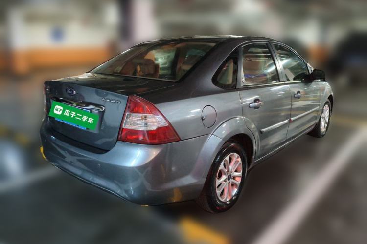 Used Ford Focus 2011 Sedan 1.8L Automatic Fashion Edition Rear Right 45 Deg