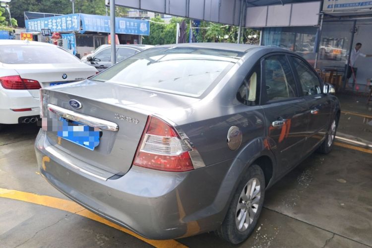 Used Ford Focus 2011 Sedan 1.8L Automatic Fashion Edition Rear Right 45 Deg