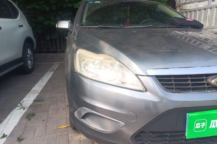 Used Ford Focus 2011 Sedan 1.8L Automatic Fashion Edition Right Front Headlight