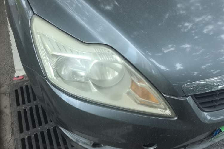 Used Ford Focus 2011 Sedan 1.8L Automatic Fashion Edition Right Front Headlight