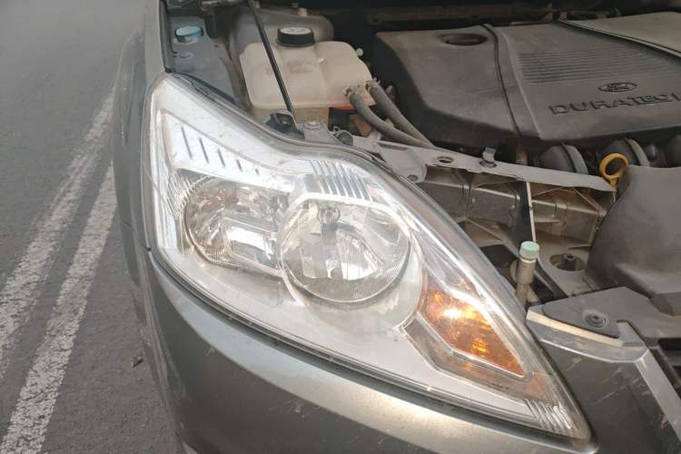 Used Ford Focus 2011 Sedan 1.8L Automatic Luxury Model Right Front Headlight
