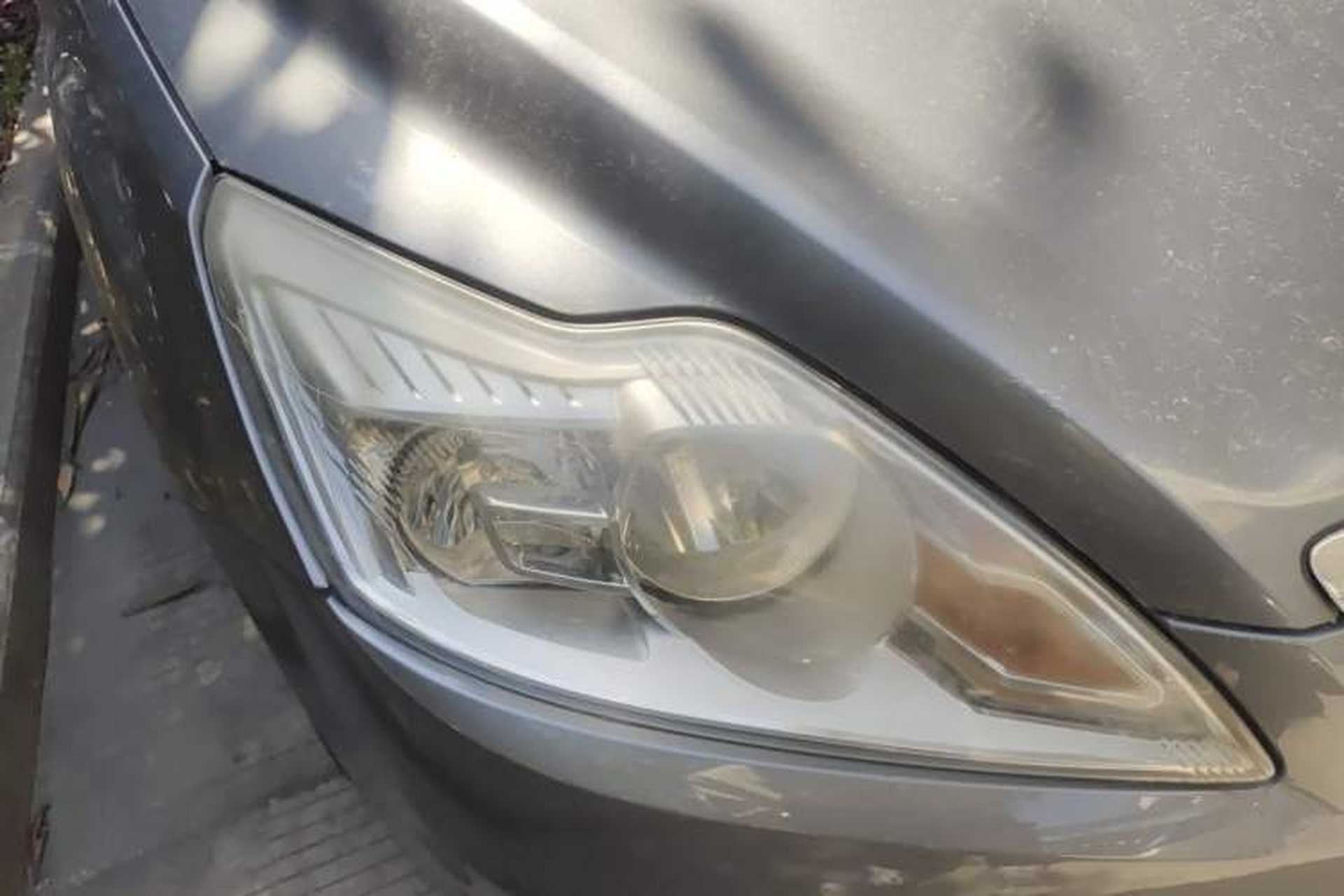 Used Ford Focus 2011 Sedan 1.8L Automatic Luxury Model Right Front Headlight