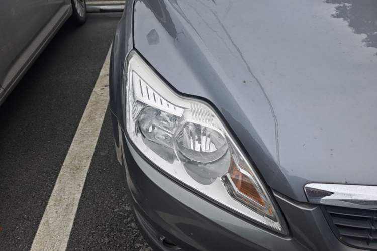 Used Ford Focus 2011 Sedan 1.8L Automatic Fashion Edition Right Front Headlight