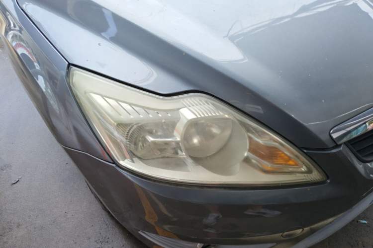Used Ford Focus 2011 Sedan 1.8L Automatic Fashion Edition Right Front Headlight