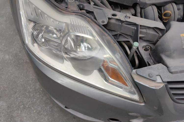 Used Ford Focus 2011 Sedan 1.8L Automatic Fashion Edition Right Front Headlight