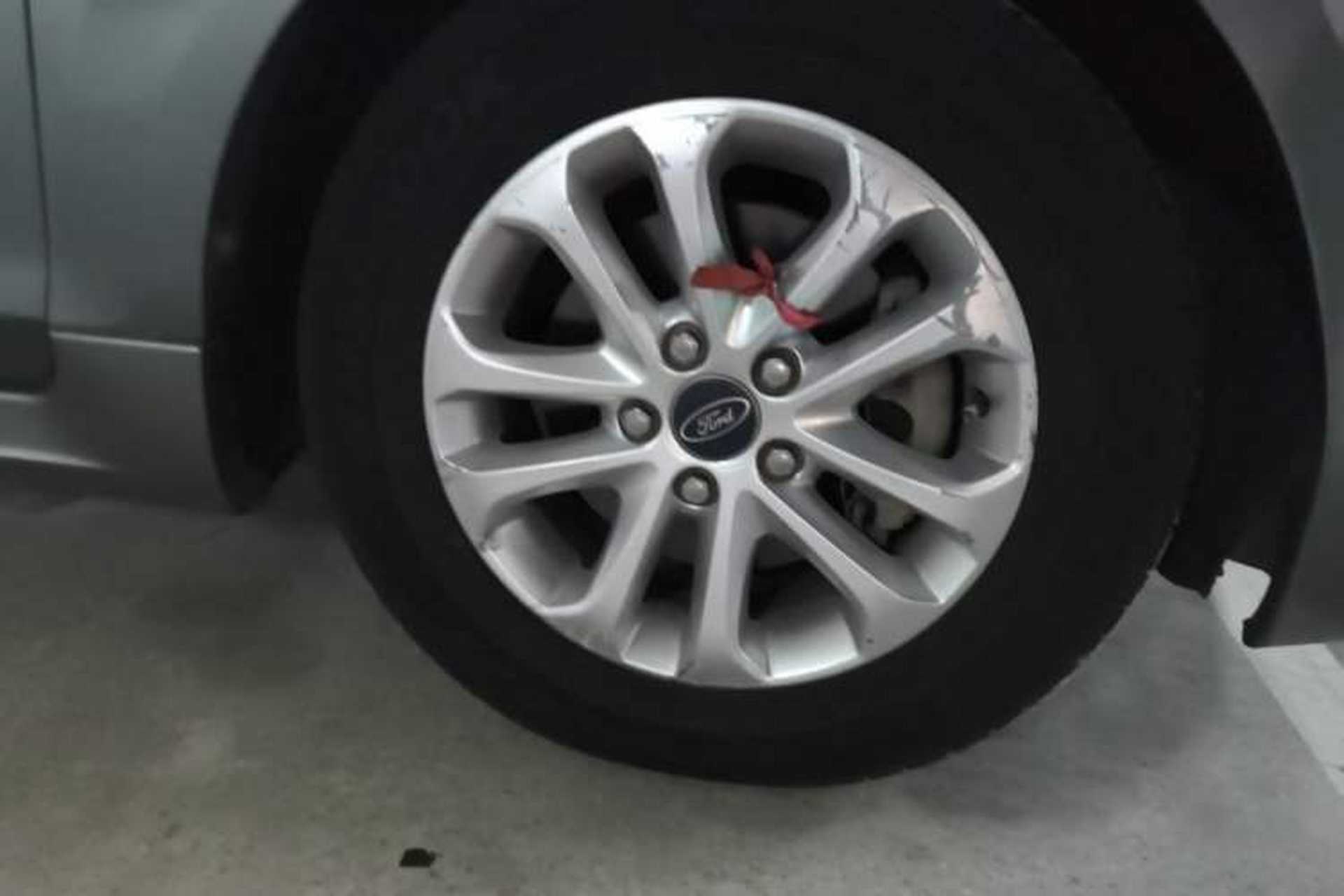 Used Ford Focus 2011 Hatchback 1.8L Automatic Fashion Edition Right Front Wheel Hub