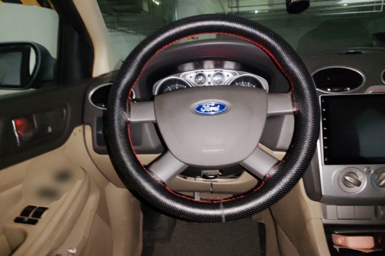 Used Ford Focus 2011 Sedan 1.8L Manual Comfort Model Steering Wheel