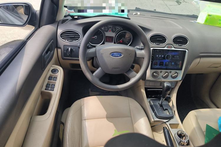 Used Ford Focus 2011 Sedan 1.8L Automatic Fashion Edition Steering Wheel