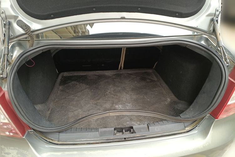 Used Ford Focus 2011 Sedan 1.8L Manual Comfort Model Trunk