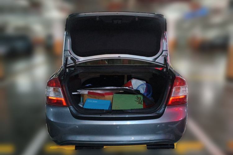 Used Ford Focus 2011 Sedan 1.8L Automatic Fashion Edition Trunk