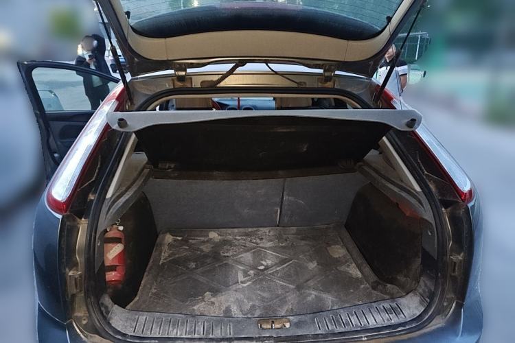 Used Ford Focus 2011 Hatchback 1.8L Manual Classic Model Trunk