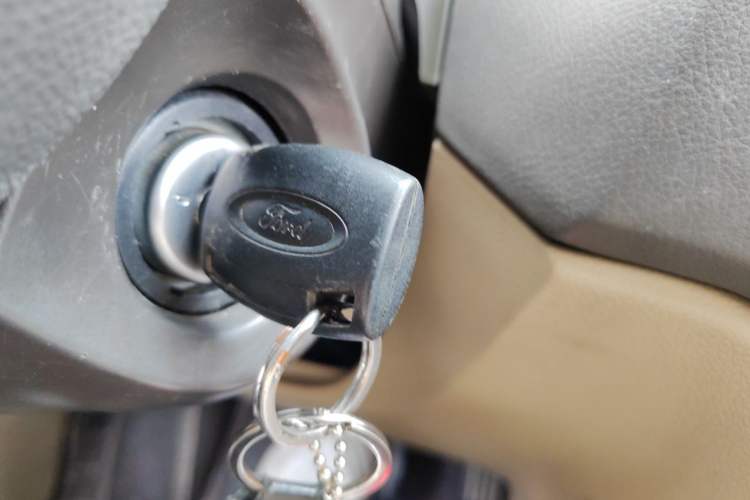 Used Ford Focus 2011 Sedan 1.8L Automatic Fashion Edition Vehicle Key